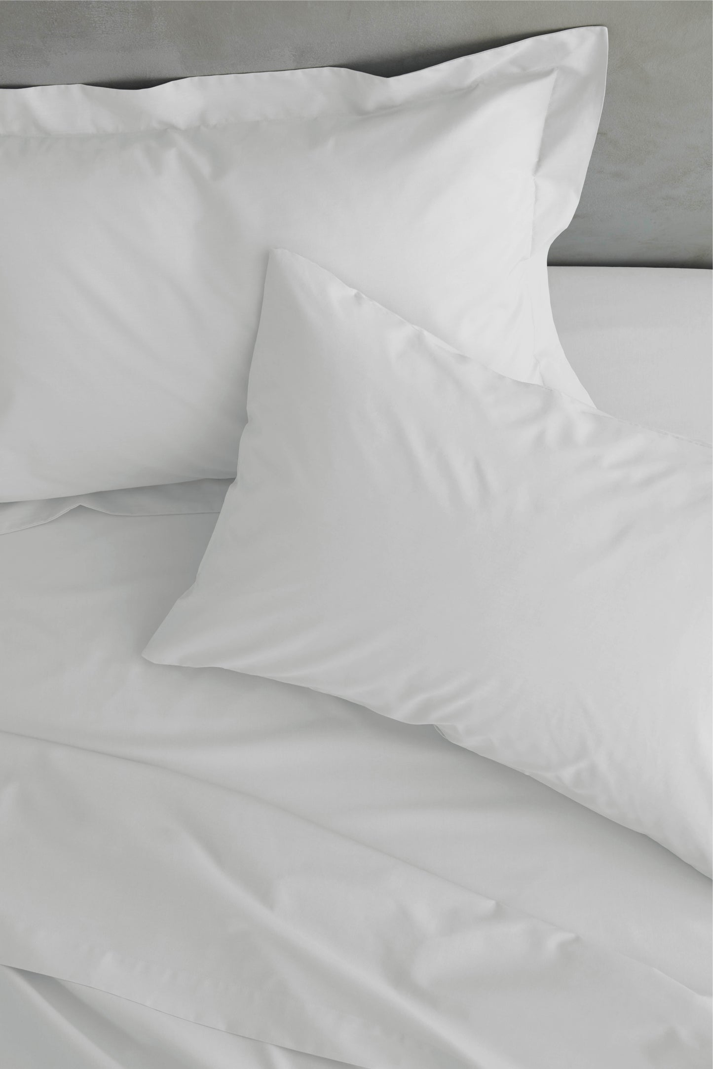 Catherine Lansfield Easy Iron Extra Deep Fitted Sheet - White